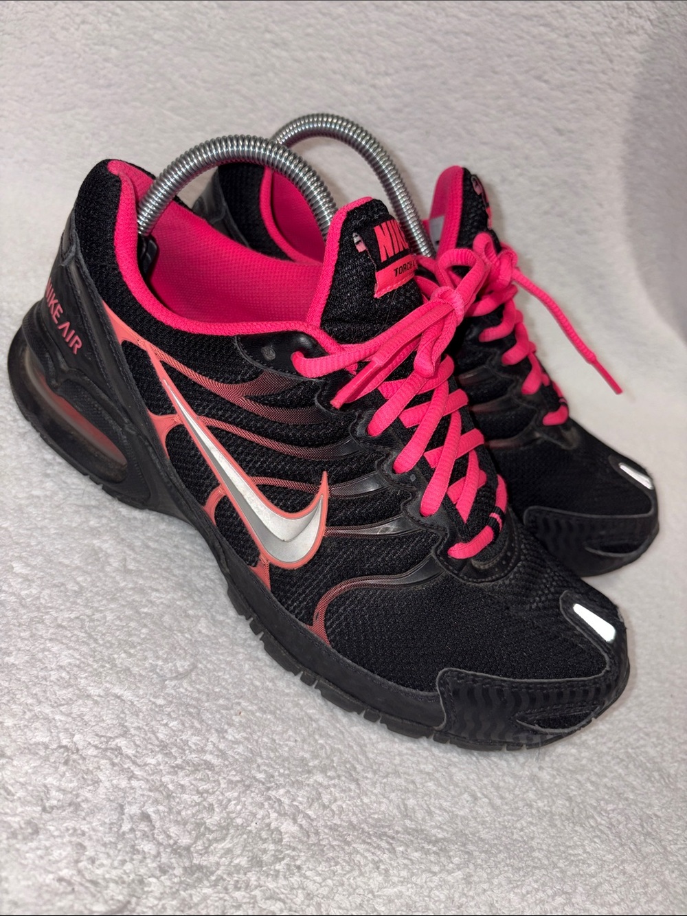 Nike Women’s air max 4 torch Black Athletic Sneakers with Hot Pink Accents 9